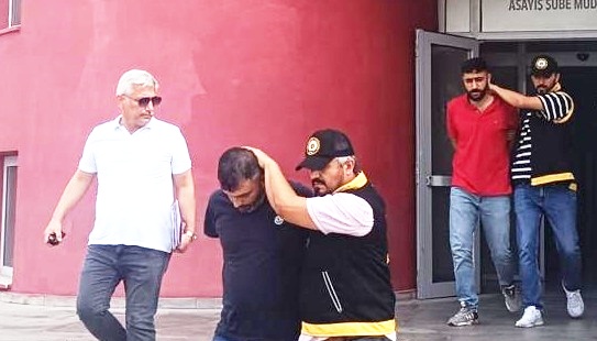 POLİSİZ DİYEREK DOLANDIRDILAR