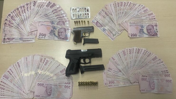 PARASINI DOLANDIRICILARA KAPTIRDI