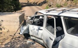 OTOMOBİL DUVARA ÇARPTI: 4 YARALI