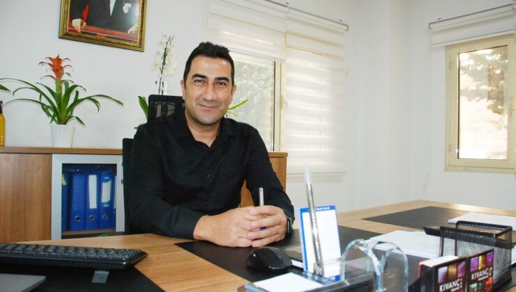 SEYHAN’IN MUHTARLARI ADEM ŞAHİN’E EMANET