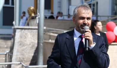 ADANA’DA MİLLİ EĞİTİM HAFTASI KUTLAMASI