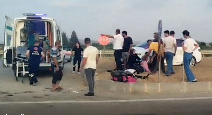 Kozan’da 2 otomobil çarpıştı: 5 yaralı