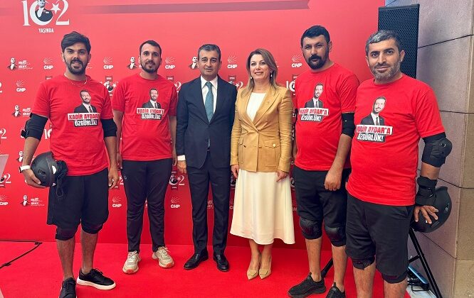 “Özgürlük Pedalları” CHP Genel Merkezi’nde