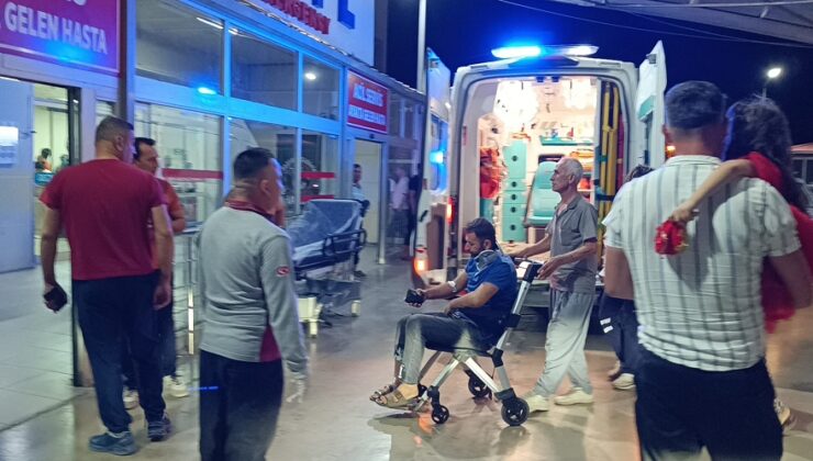 OTOMOBİL DUVARA ÇARPTI: 3 YARALI