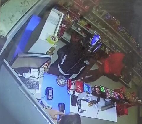 AKARYAKIT SOYGUNCULARI TUTUKLANDI