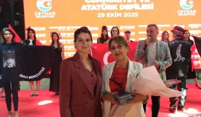Cumhuriyet coşkusu Atatürk Kent Meydanında yaşandı