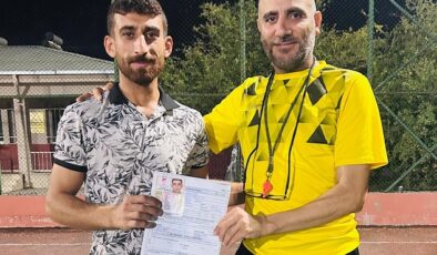 Ceyhangücü futbolcuları üniversiteli oldu