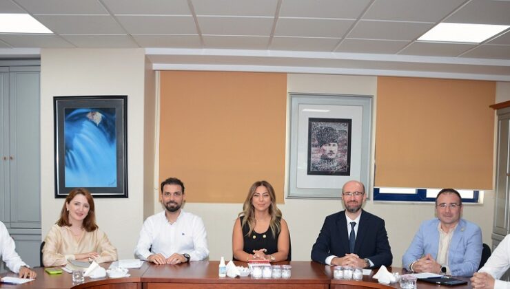 Eczacıların yeni başkanı Elekarışmaz oldu