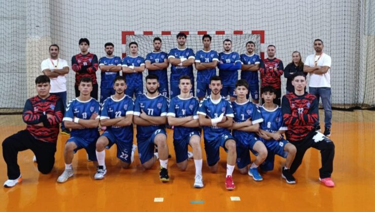 Alkışlar Sarıçam Belediyespor’un gençlerine