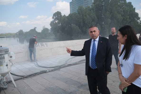 Geçer: Tarihi yapılara zarar vermeyin