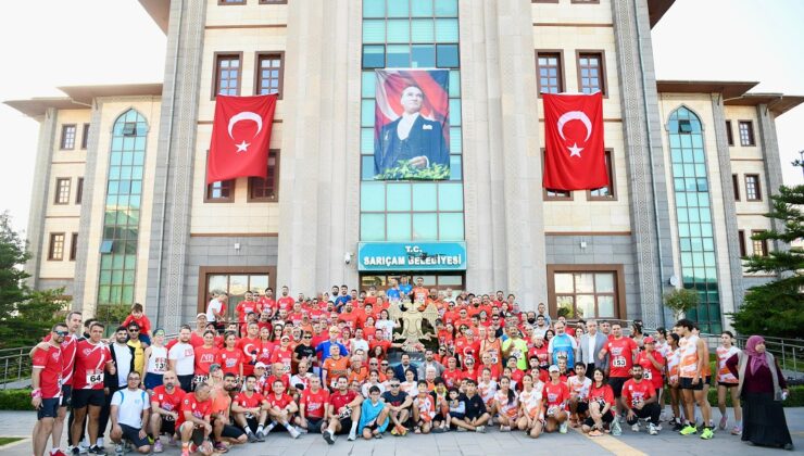 350 SPORCU CUMHURİYET İÇİN KOŞTU