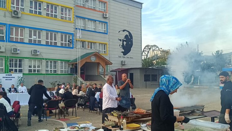 ÖĞRETMENLER GÜNÜNDE MANGAL YAKTILAR