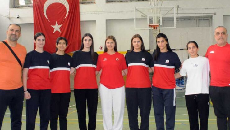 Spor Lisesi Hentbol 1.lig’in en genç takımı