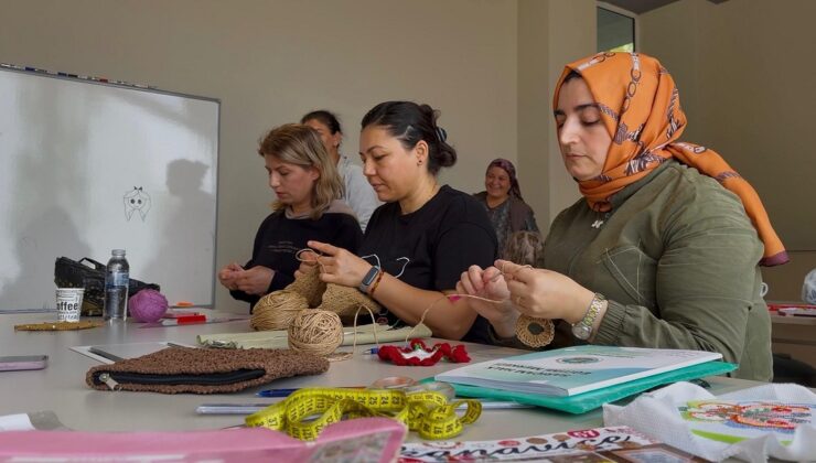 Sarıçam’da el sanatları kursu açıldı