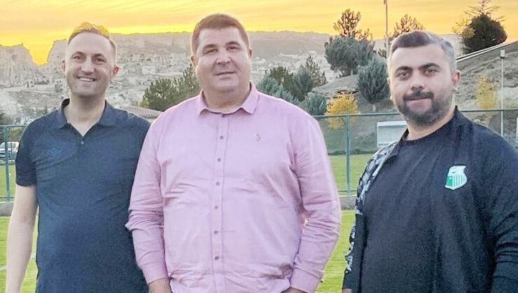 Taraftarlardan Başkan Varlı’ya tam destek