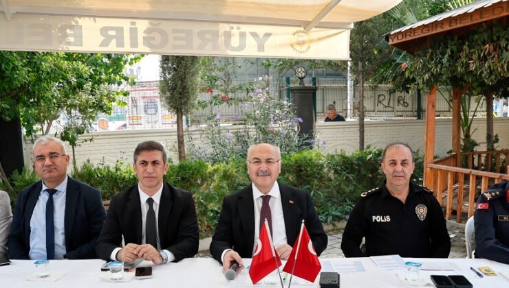 Vali Köşger vatandaşın arasında