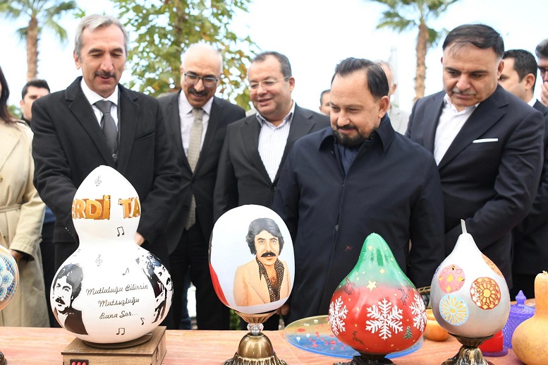 ATIKTAN SANATA SERGİSİNE YOĞUN İLGİ