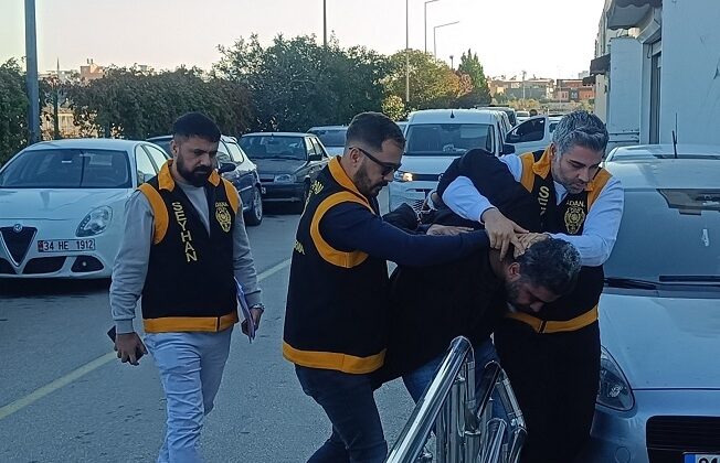 FİRARİ HÜKÜMLÜ VİLLADA YAKALANDI