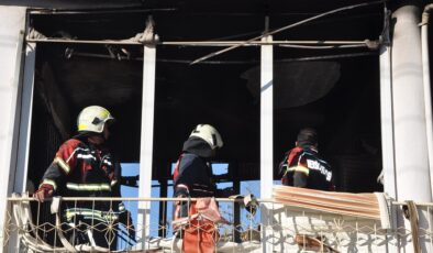 7 VE 1 YAŞINDAKİ ÇOCUKLAR EVDE YANARAK YAŞAMINI KAYBETTİ