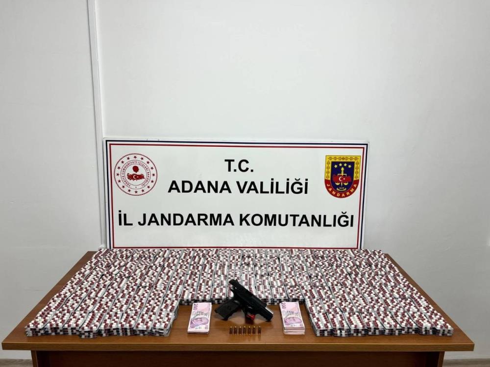 Adana’da jandarma uyuşturucu hap ele geçirdi