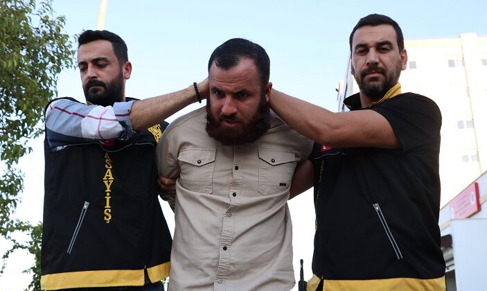 Aile katliamcısı cinayeti reddetti!