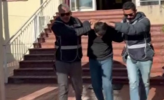 26 yıl ceza yedi göl kenarında gezerken yakalandı