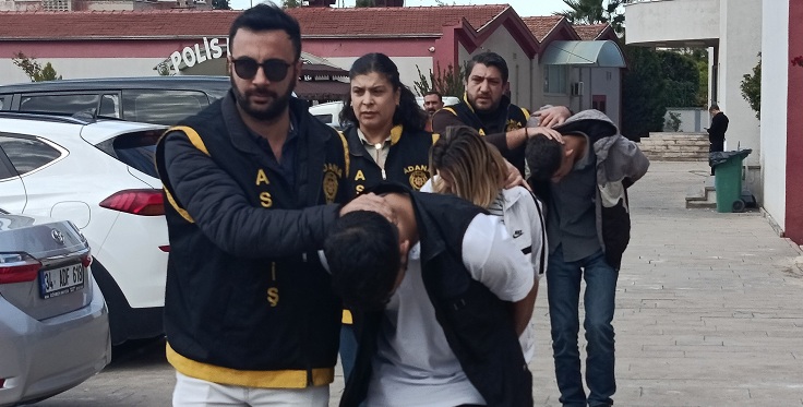 Sevgilisinin eski erkek arkadaşını öldürdü