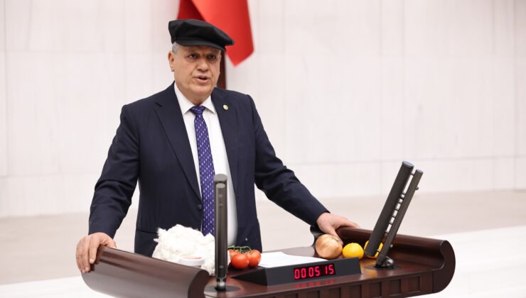 MİLLETVEKİLİ BARUT’UN ŞAPKASI NEYİ ANLATIYOR?