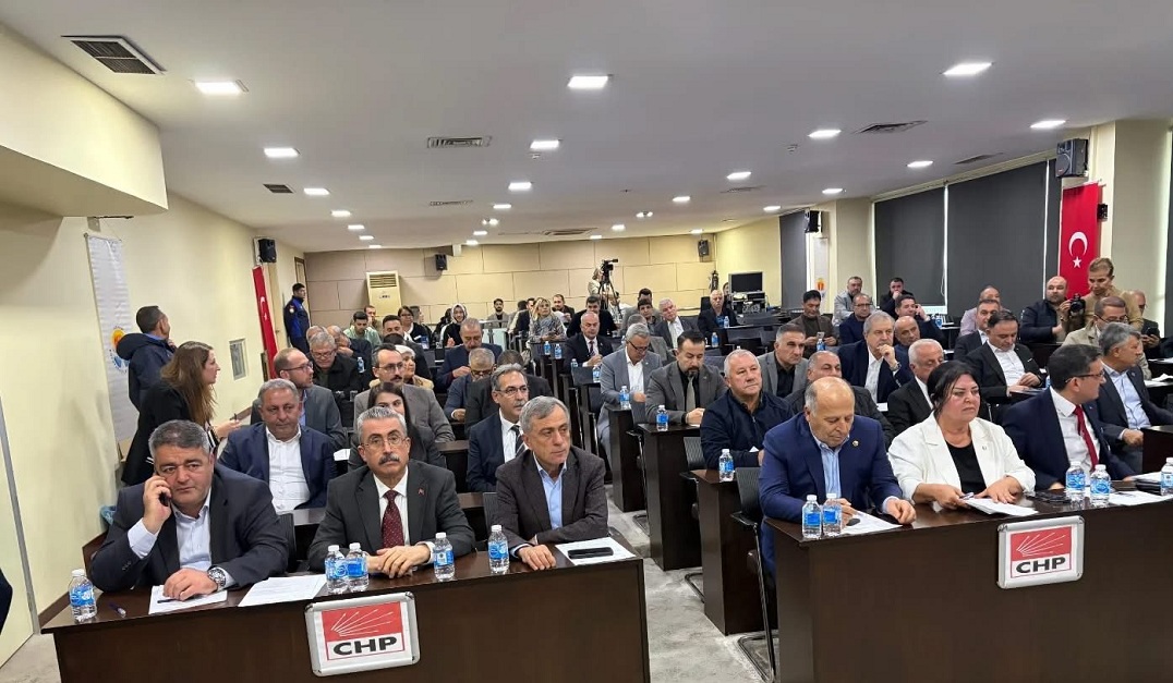 Su zammı eli kulağında