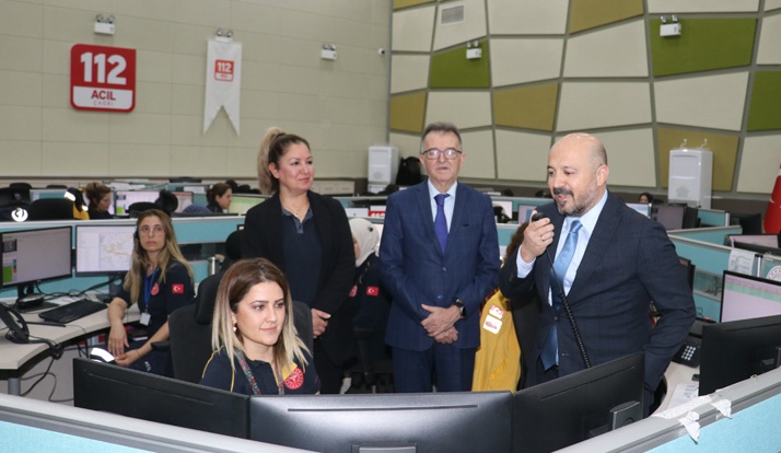 Adana’ya 15 yeni ambulans