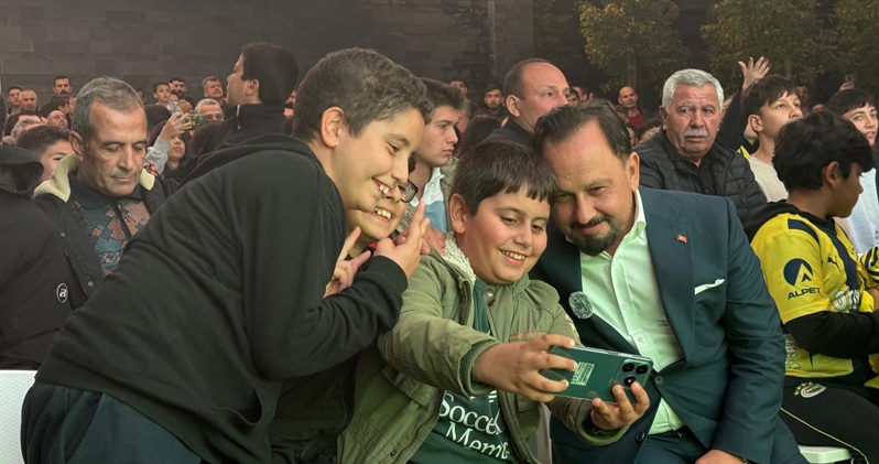 SARIÇAM’DA DERBİ COŞKUSU BAŞKAN ULUDAĞ’LA ZİRVEYE ÇIKTI