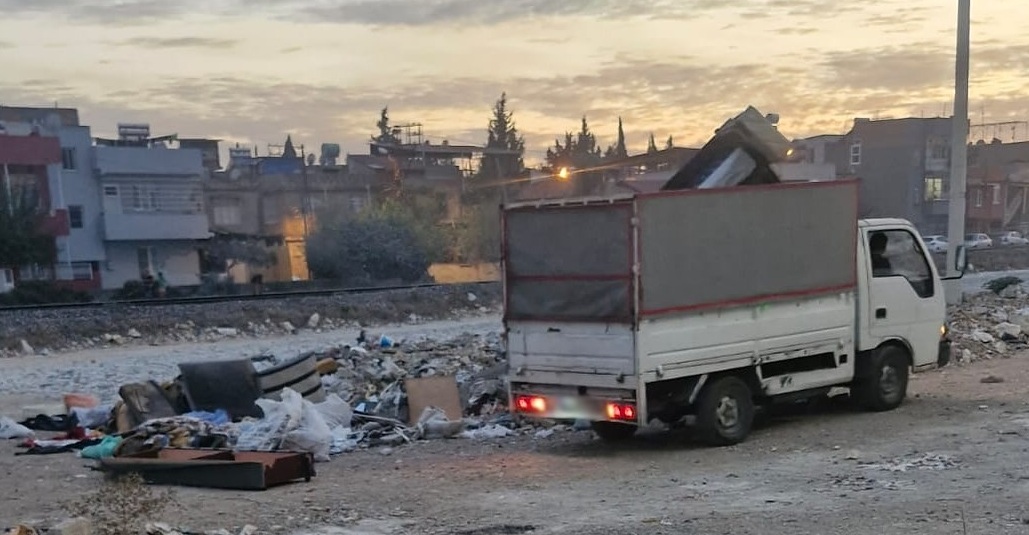 Seyhan’da kaçak moloz dökümüyle sıkı mücadele