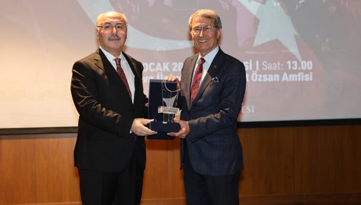 HALAÇOĞLU’NDAN ‘KURTULUŞ’ PANELİ