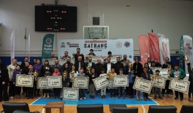 Ceyhan’ın Kurtuluşu Satranç Turnuvası Büyük İlgi Gördü