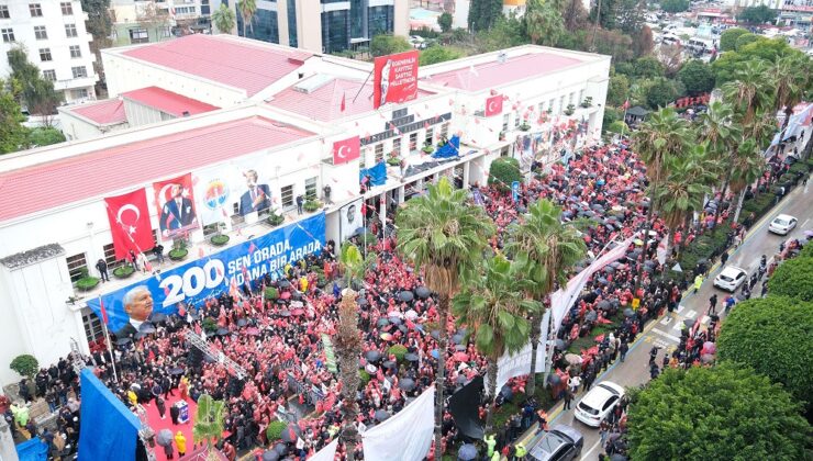 ADANA HALKI ZEYDAN KARALAR İÇİN BİRLEŞTİ