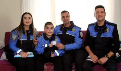 Hayaline kavuştu polis oldu