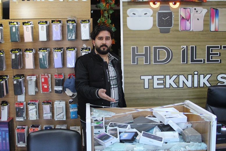 İş yeri soyuldu, hırsızlara “Teslim olun” çağrısı yaptı