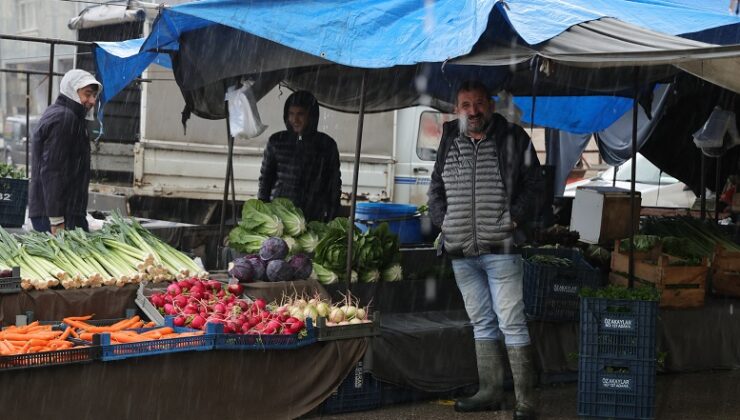 ADANA, YAĞMURA ADETA TESLİM OLDU!