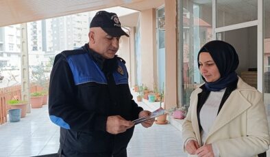 Polis ekiplerinden siber suçlar ve şiddete karşı bilgilendirme