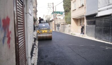 SEYHAN’DA ASFALT SEFERBERLİĞİ