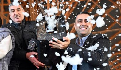 BAŞKAN KOZAY, TOROSLARDAN KARI ÇUKUROVA’YA GETİRDİ