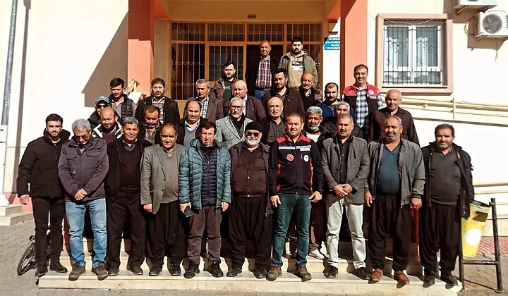 Kozan’da traktör sürüş eğitimi