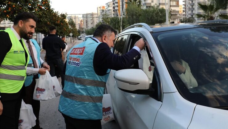 AK PARTİ RAMAZAN AYINDA HALKIN ARASINDA