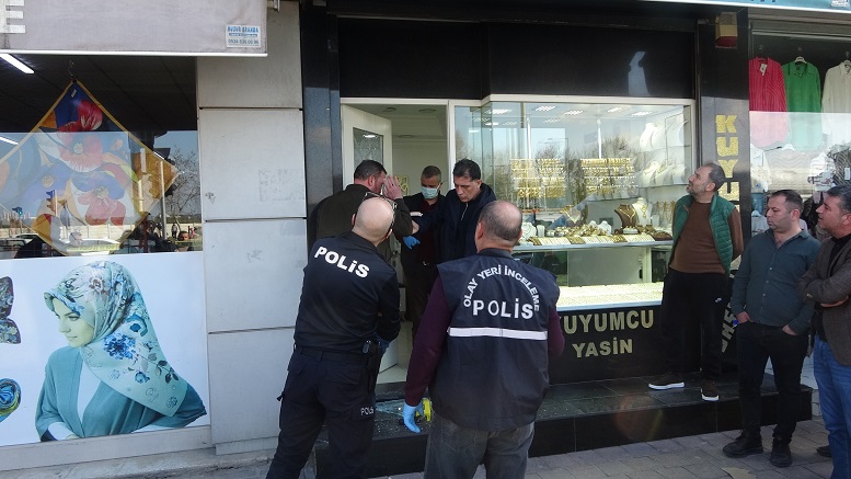 KUYUMCUDAN HIRSIZLIK!