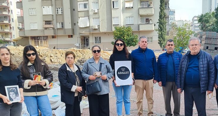 DEPREMİN ACISI BİR TÜRLÜ GEÇMİYOR