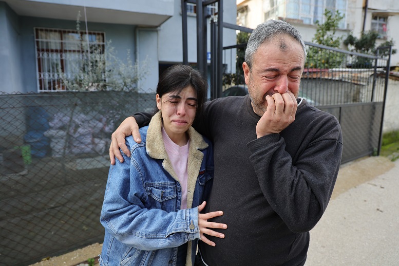 İBANZEDE ÖZLEM POLİSE TESLİM OLDU