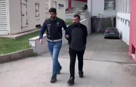 Çuvaldan 14 bin paket kaçak sigara çıktı