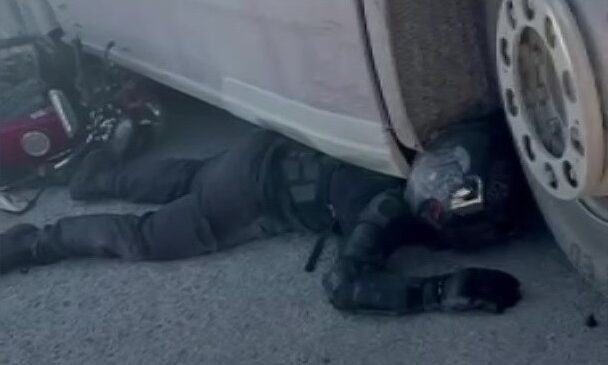 Kaskı ölümden kurtardı