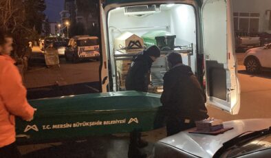 Polis kavga ihbarına gitti, banyoda cesetle karşılaştı