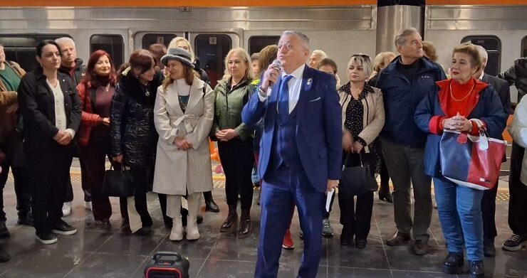 YAZARLARDAN ANLAMLI SEVGİLİLER GÜNÜ KUTLAMASI